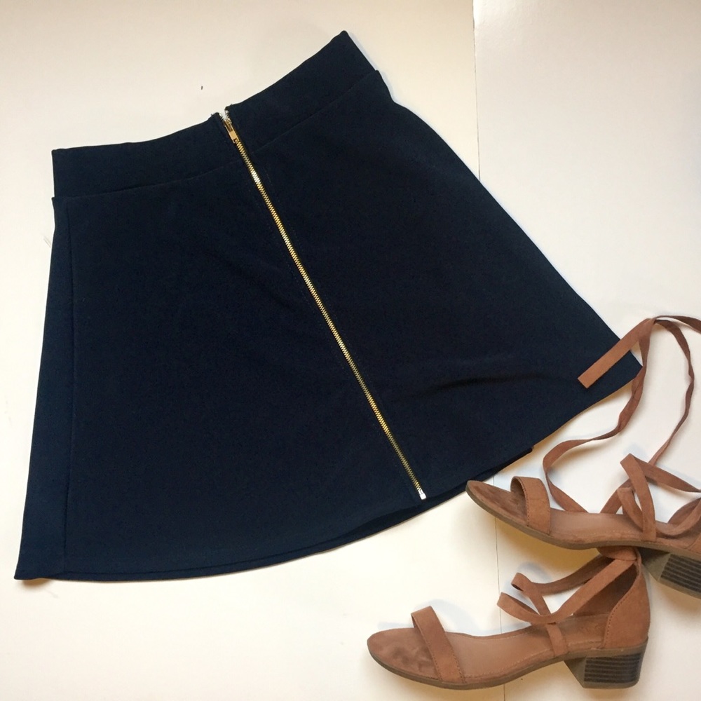 Zip up mini skirt FINAL PRICE